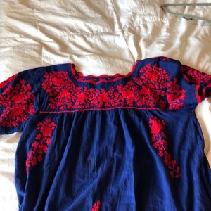 Siren boutique embroidered Mexican style top